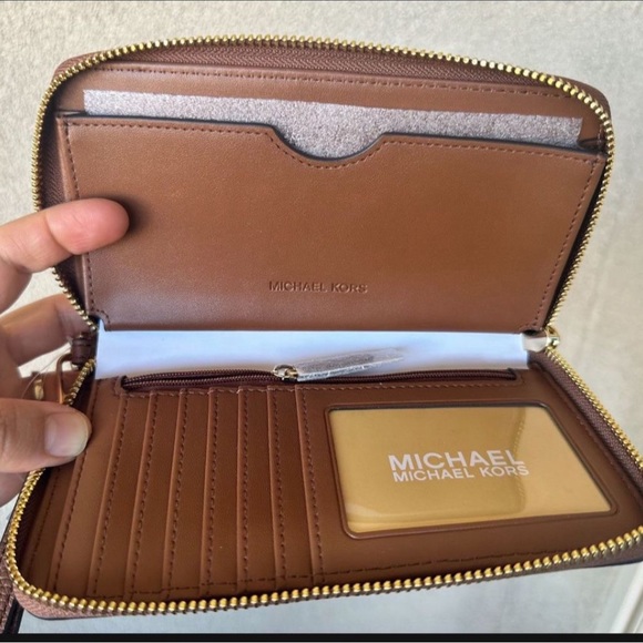 Michael Kors Jet Set Medium Backpack with Wallet Set - Picture 10 of 10